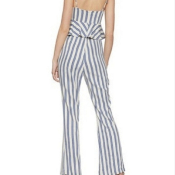 BCBGeneration Gardenia White with Blue Stripes Spaghetti Straped Jumpsuit SZ 4 - Picture 3 of 10